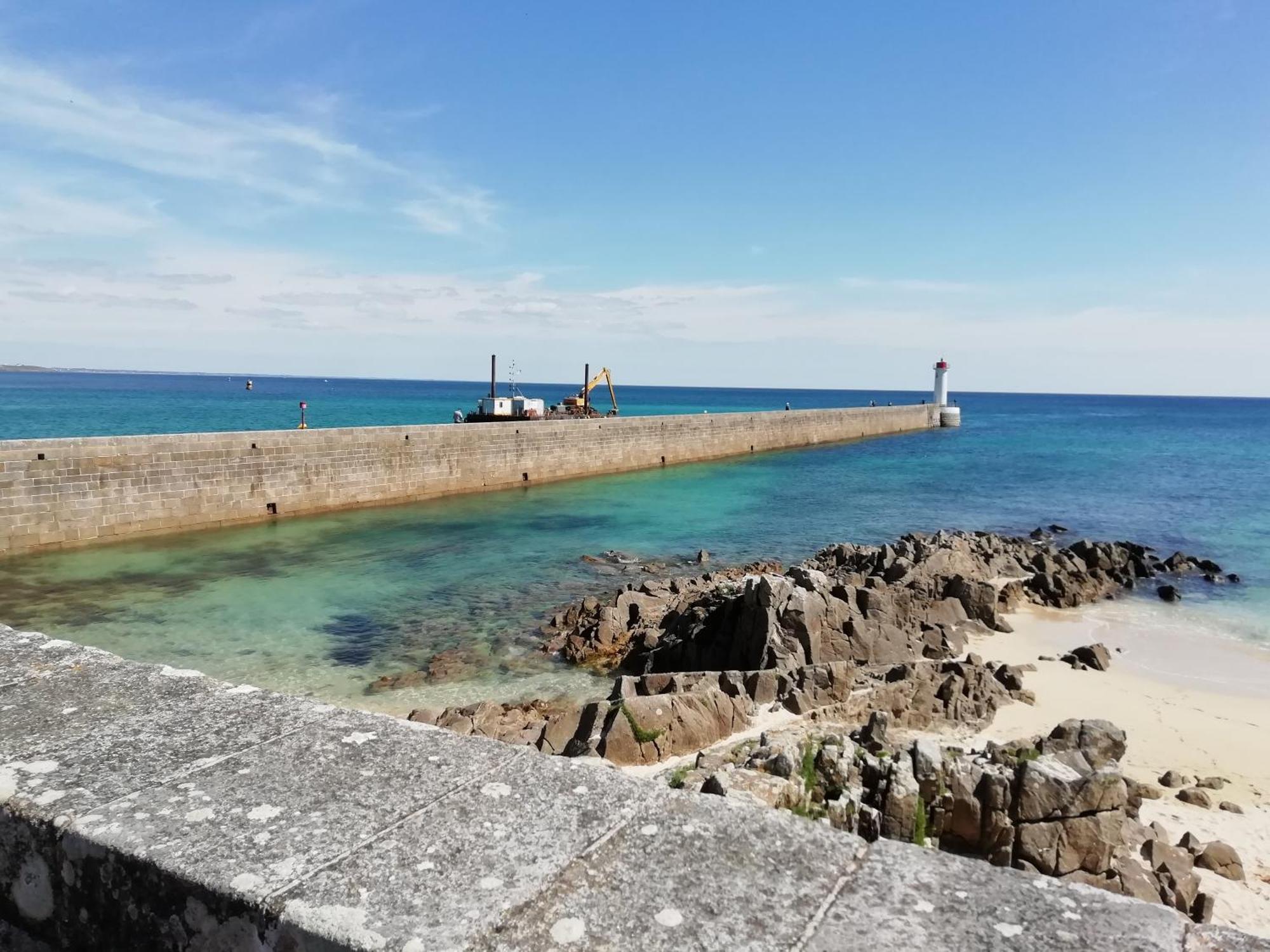 Chateau De Locqueran Pierres Et Filets Bleus Audierne Exterior photo